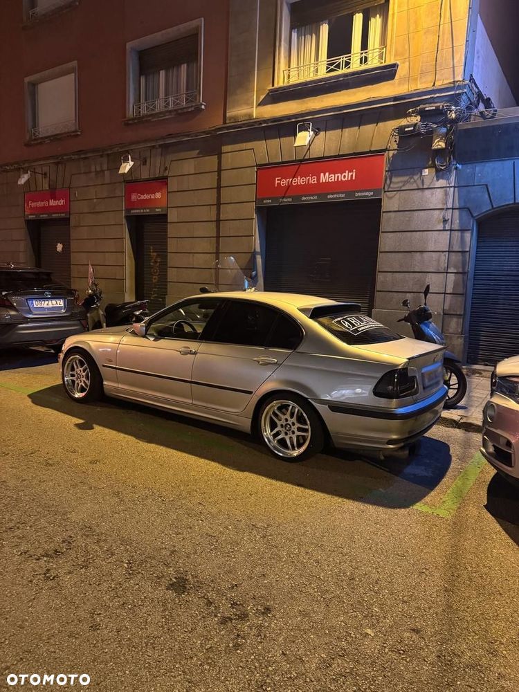 4x Felgi 18 8+9.5 m.in. do BMW 5 E34 E39 E60 7 E32 E38 E65 F01 X5 E53 E70 F15 Z Rantem - A5913 - 6