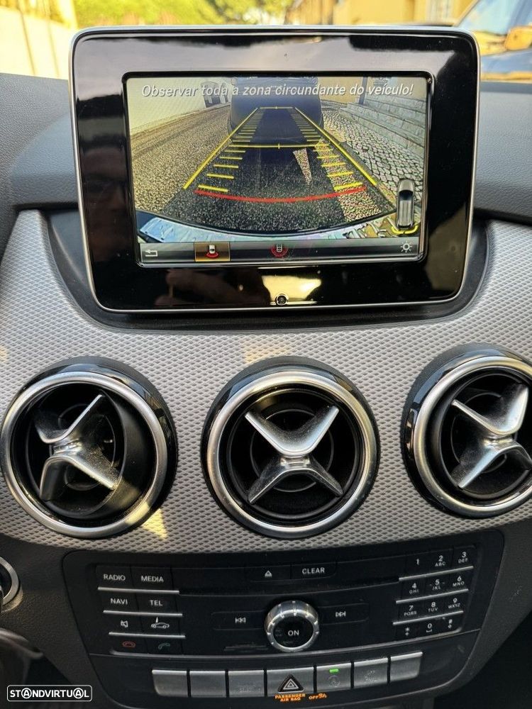 Mercedes-Benz B 180 d Style Plus Aut. - 22