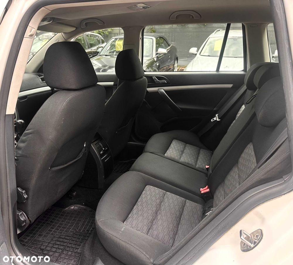 Skoda Octavia - 7