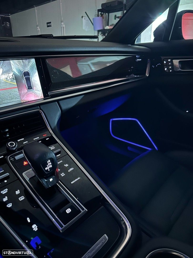 Porsche Panamera Sport Turismo 4 E-Hybrid - 5
