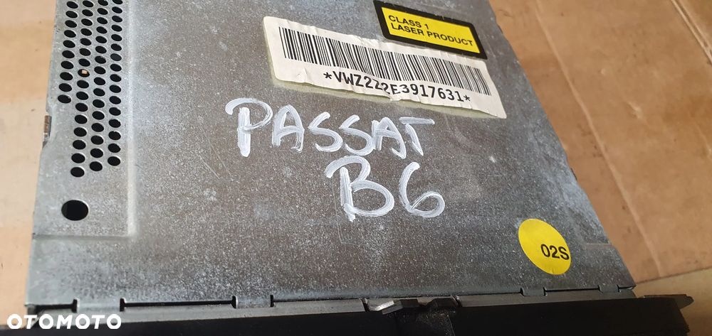 Radio radioodtwarzacz fabryczne VW Passat B6 - 8