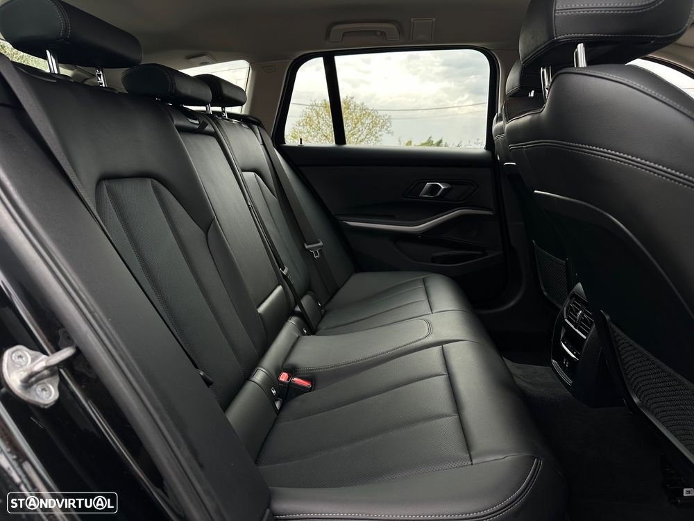 BMW 330 e Aut. Luxury Line - 45