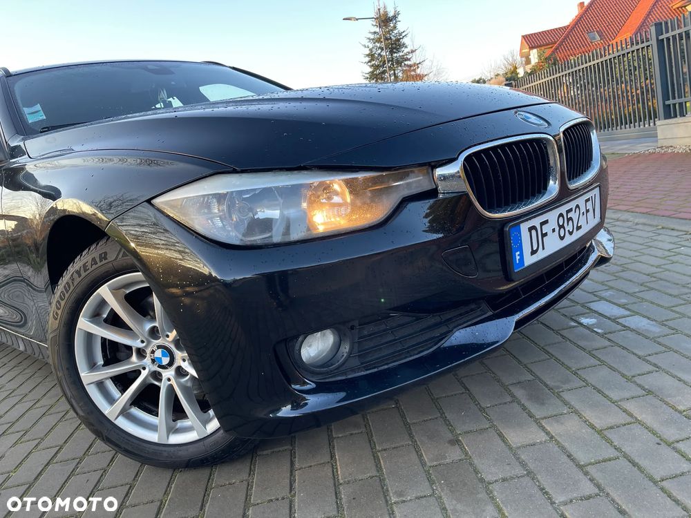 BMW Seria 3 318d Blue Performance Modern Line - 32