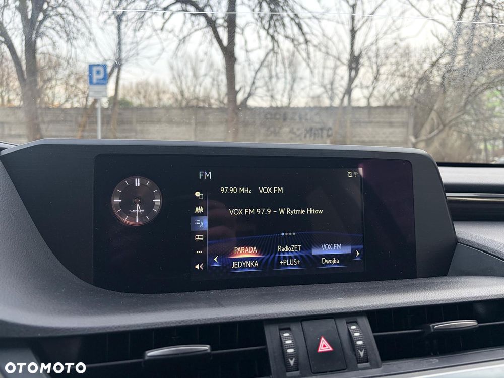 Lexus ES 300h Prestige - 26