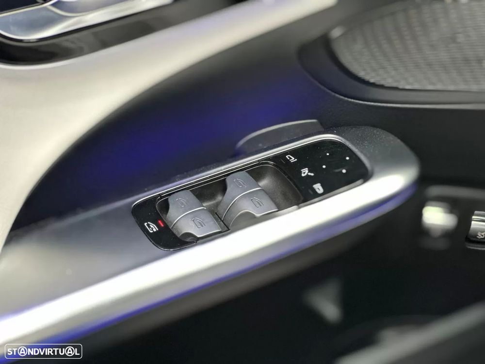 Mercedes-Benz C 300 e T 9G-TRONIC AMG Line - 41