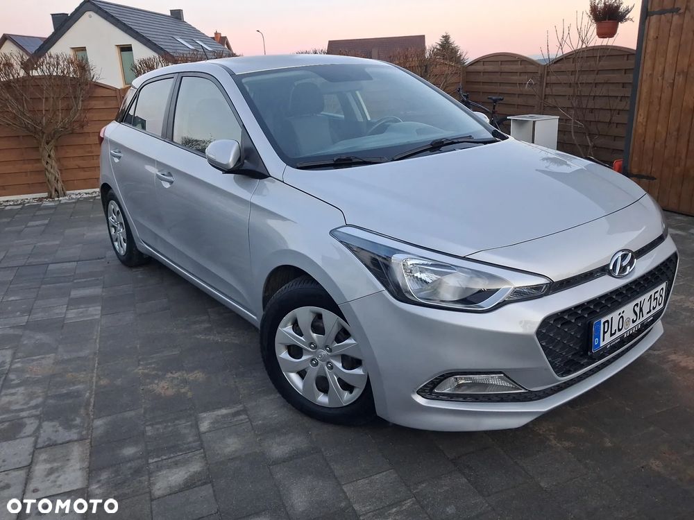 Hyundai i20 blue 1.2 Classic - 1