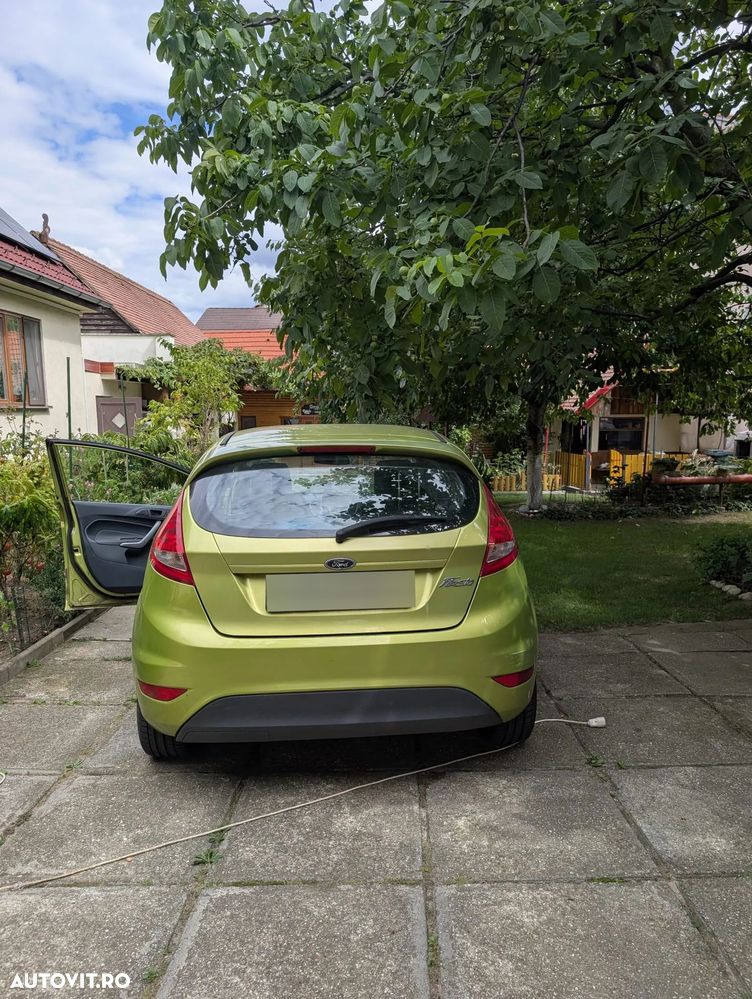 Ford Fiesta 1.25i Ghia - 1