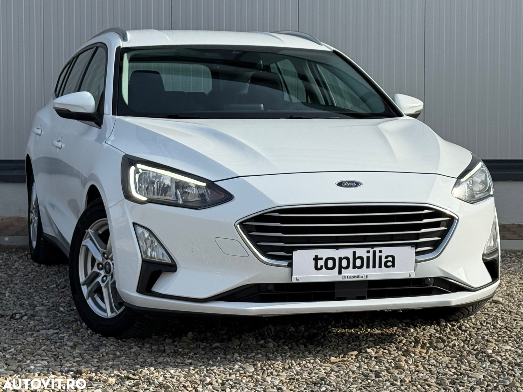 Ford Focus Turnier 1.5 EcoBlue Start-Stopp-System COOL&CONNECT - 2