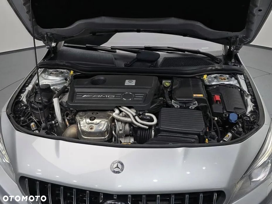 Mercedes-Benz CLA AMG 45 4Matic 7G-DCT - 17
