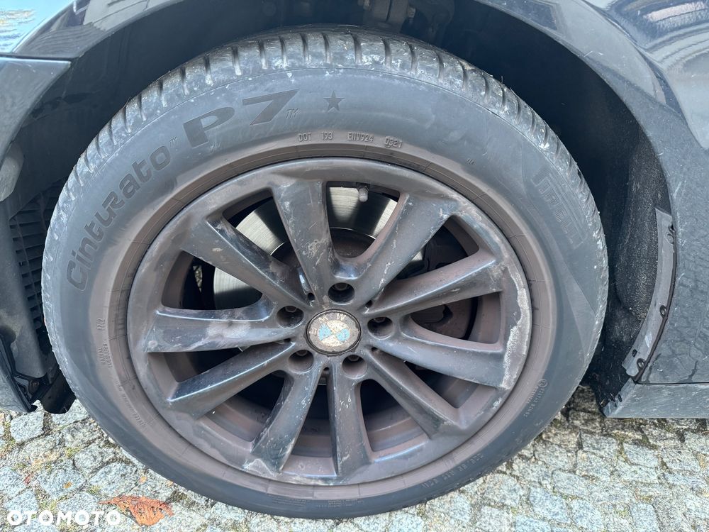 BMW Seria 5 528i - 9