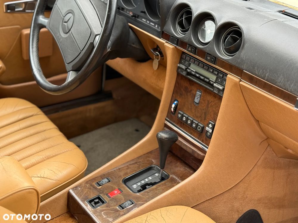 Mercedes-Benz SL - 22