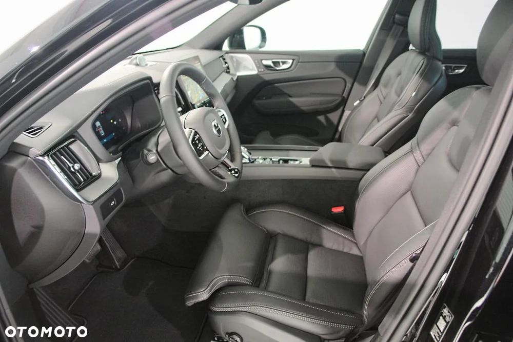 Volvo XC 60 B5 B AWD Ultra Black Edition - 9