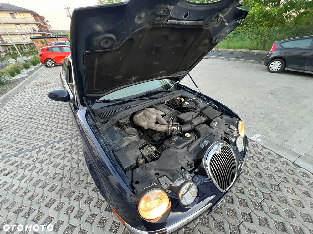 Jaguar S-Type 2.5 V6 Sport - 34