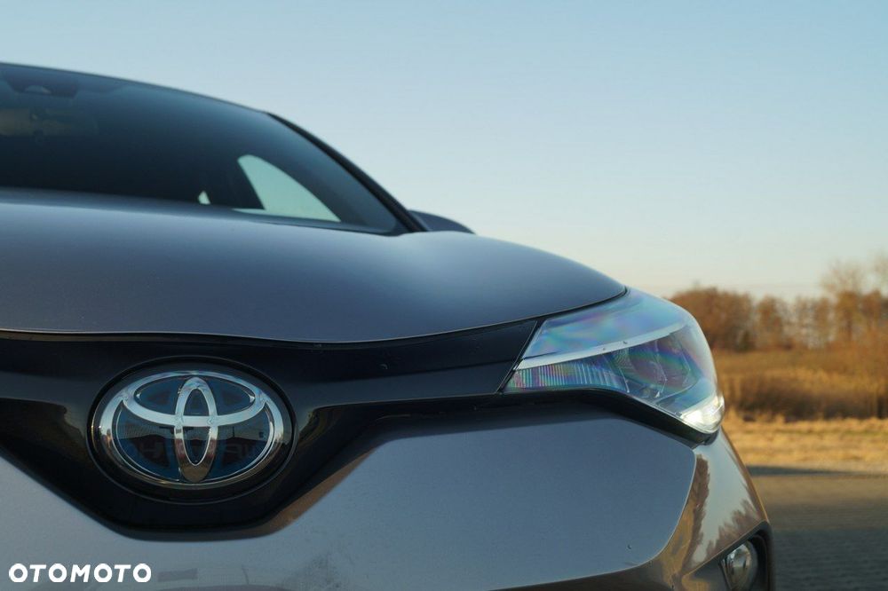 Toyota C-HR - 11