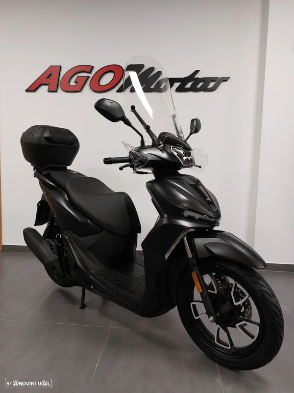 Voge SR16