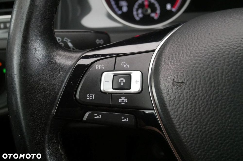 Volkswagen Golf Variant - 19