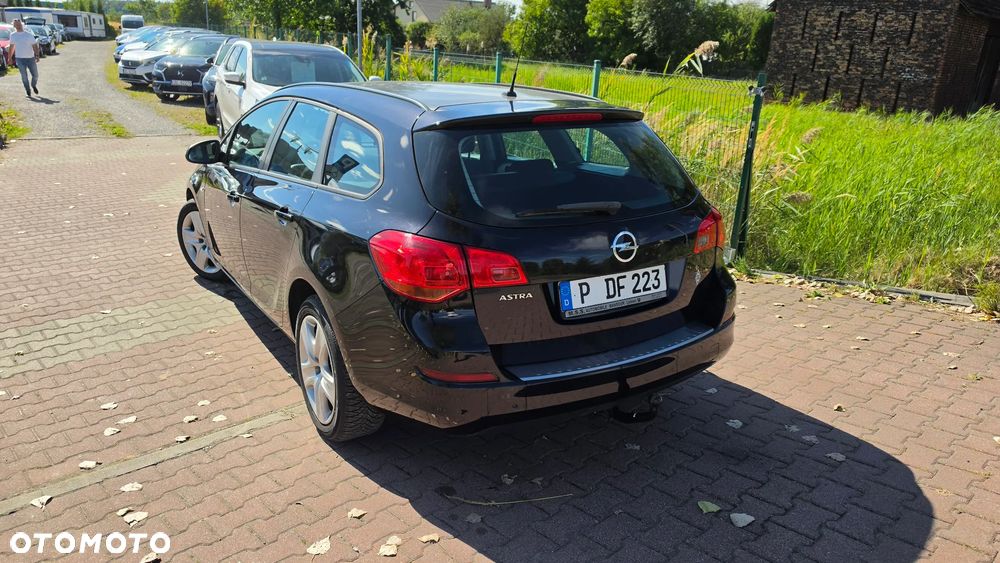 Opel Astra 1.6 Active - 24