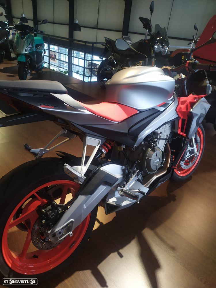 Aprilia Tuono 660 CINZA IRIDIUM - 2