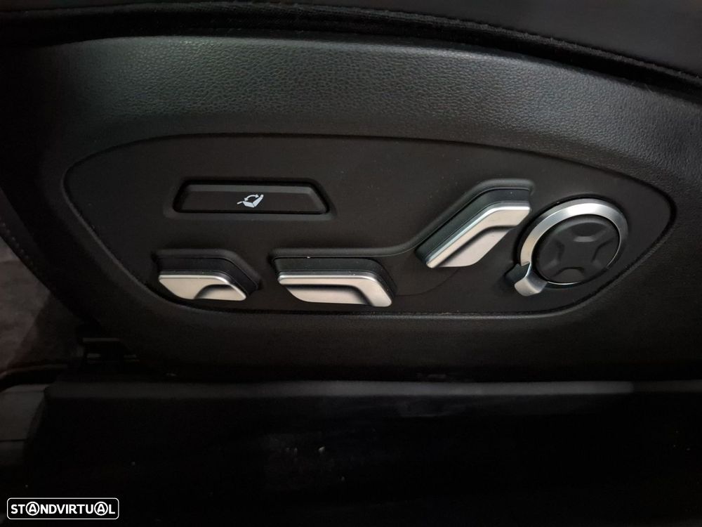 Hyundai Ioniq 9 110.3 kWh Calligraphy - 35