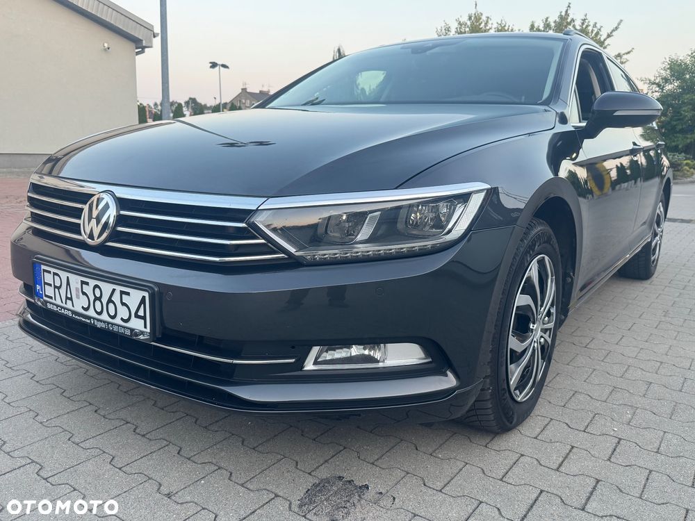 Volkswagen Passat Variant 2.0 TDI SCR DSG Highline - 1