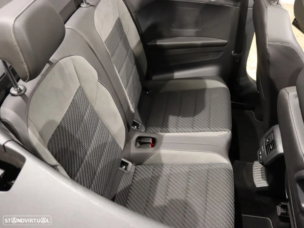 VW T-Roc Cabrio 1.5 TSI R-Line DSG - 18