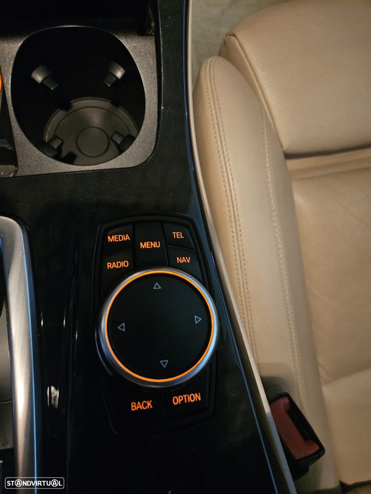 BMW 520 d Aut. Luxury Line - 11