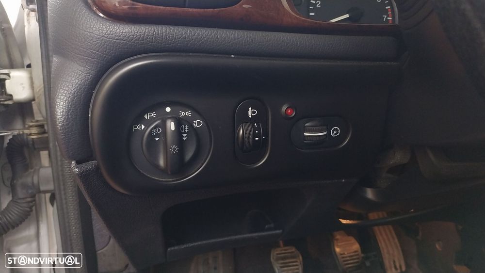 Ford Mondeo 1.6i Ghia - 5