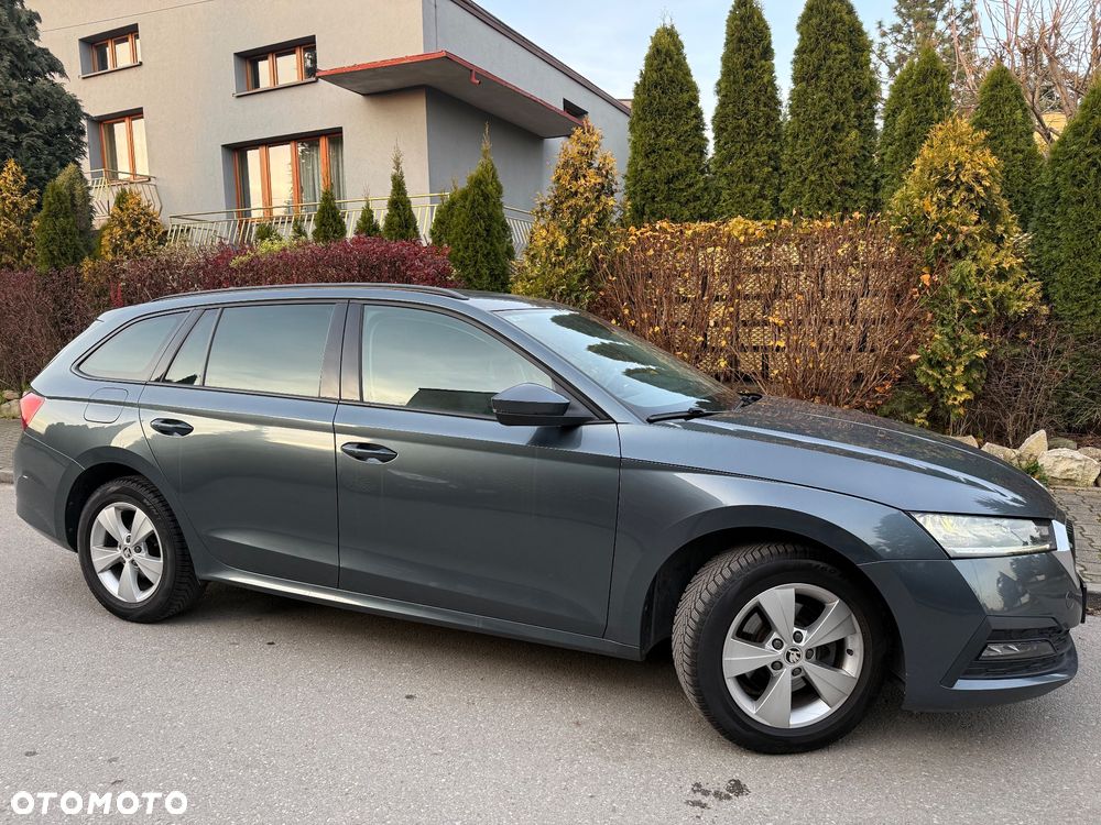 Skoda Octavia 2.0 TDI DSG Sportline - 11