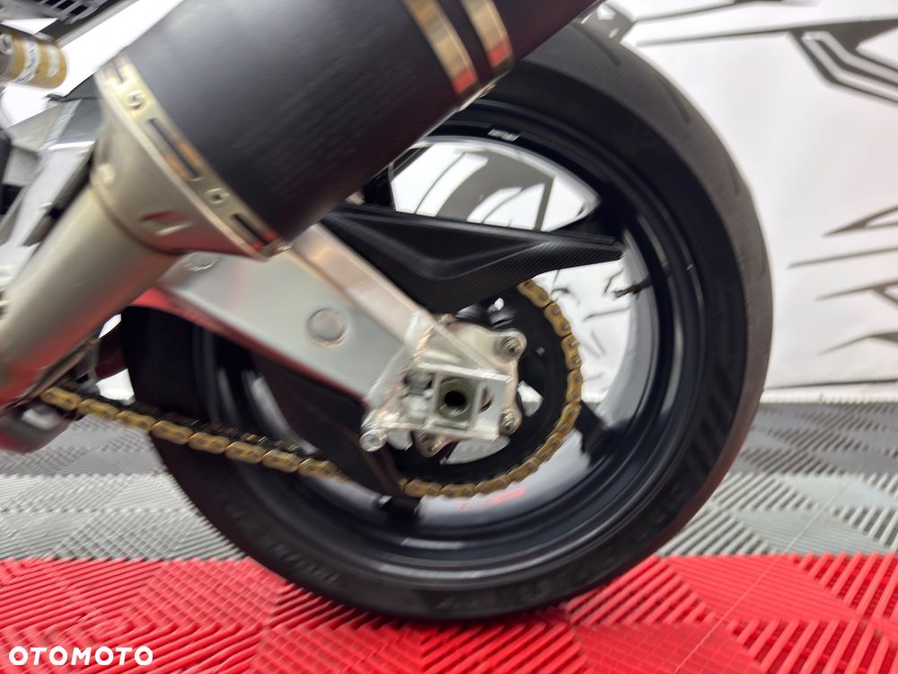 Aprilia RSV - 19