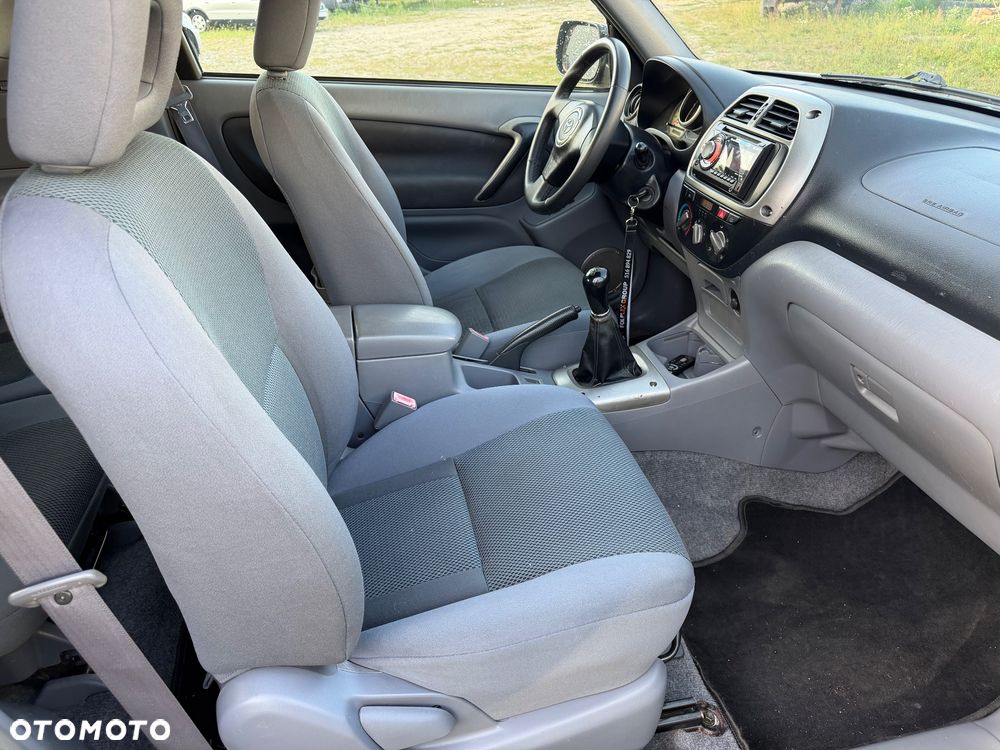 Toyota RAV4 - 14