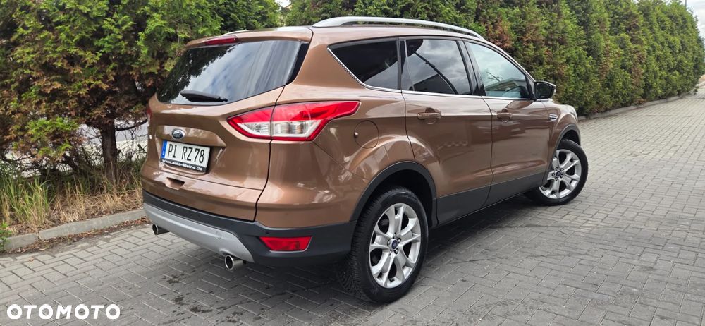 Ford Kuga 2.0 TDCi 2x4 Titanium - 14