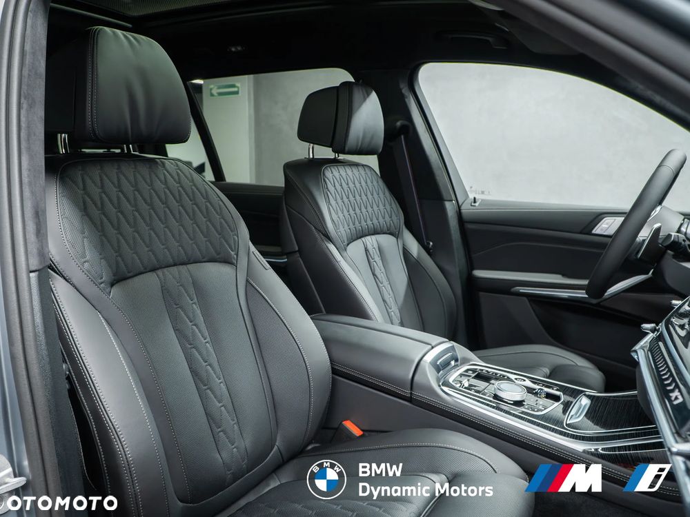 BMW X7 xDrive40i - 23