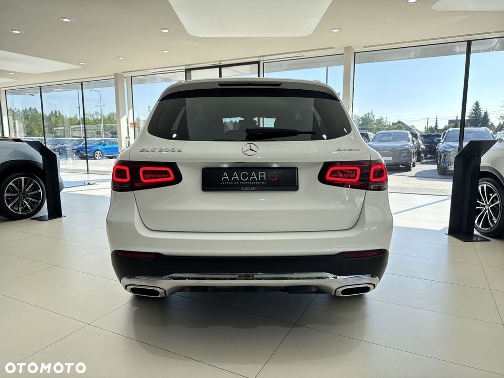 Mercedes-Benz GLC 200 d 4-Matic - 4