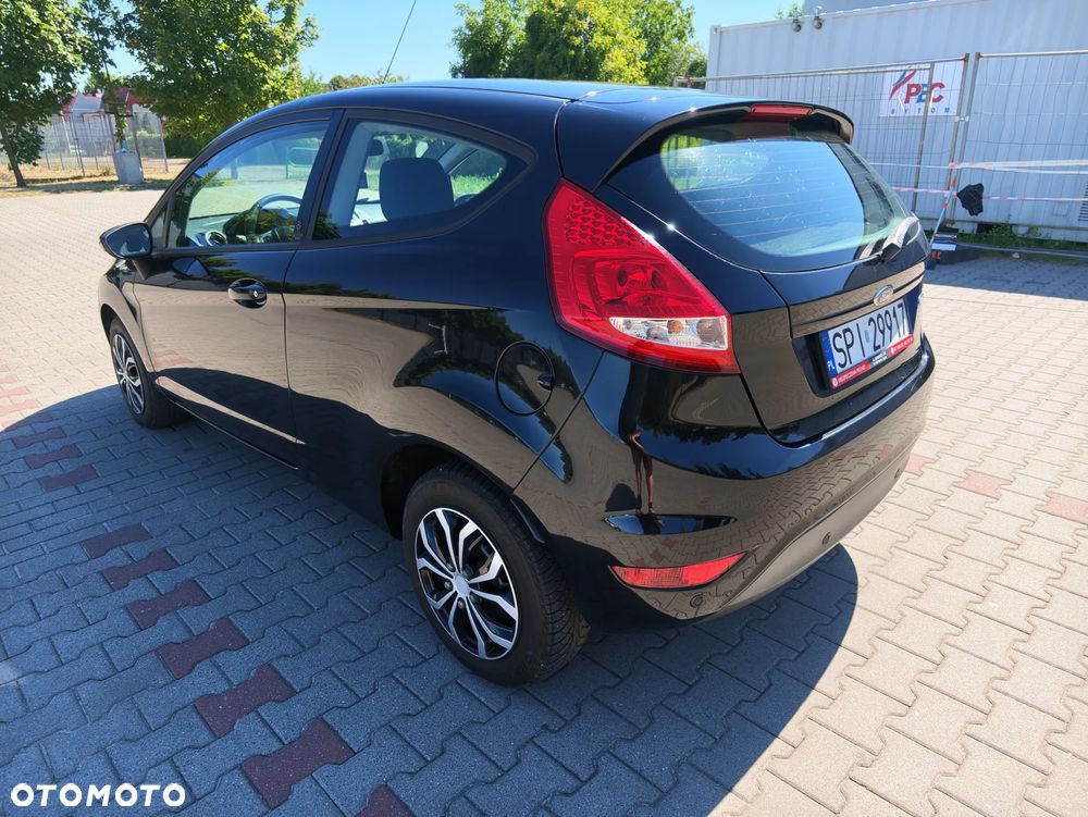 Ford Fiesta 1.25 Champions Edition - 24