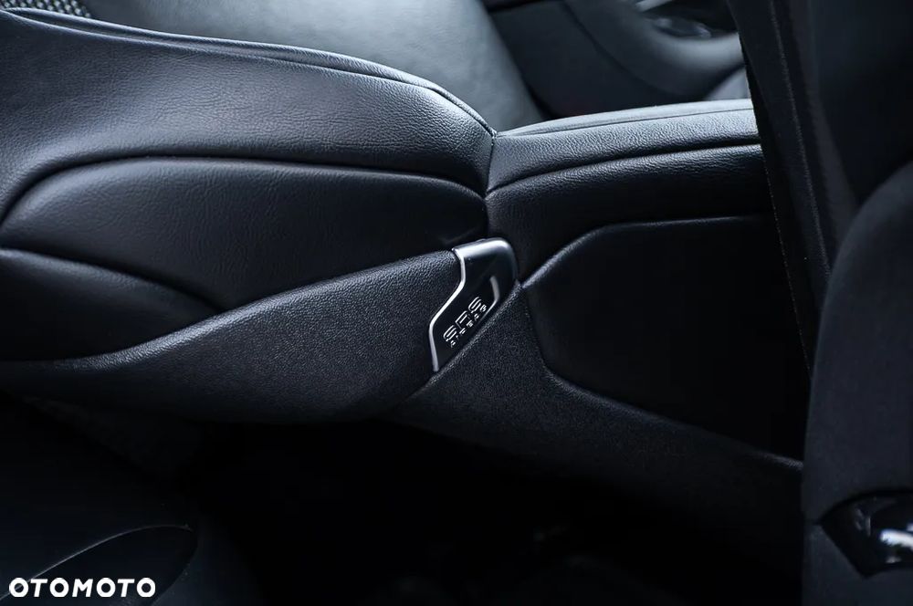 Citroën C5 2.0 HDi Exclusive - 29