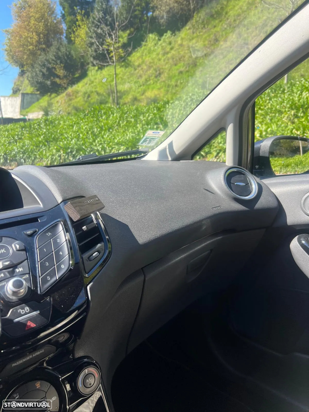 Ford Fiesta 1.0 Ti-VCT Titanium - 13