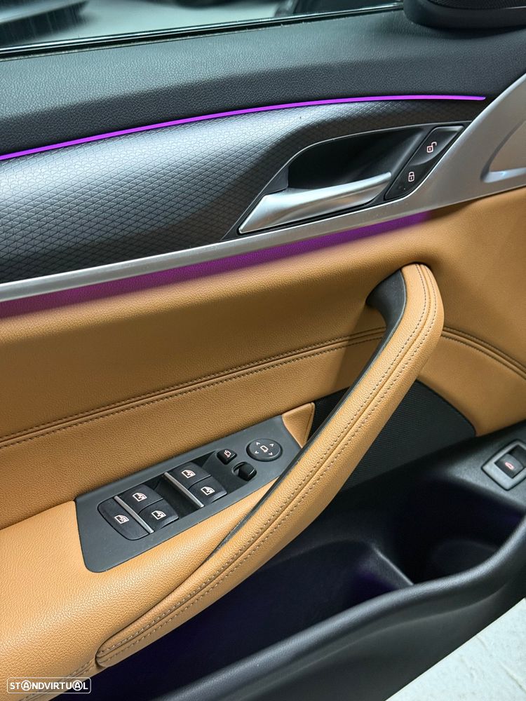 BMW 520 d xDrive Pack Desportivo M Pro - 10