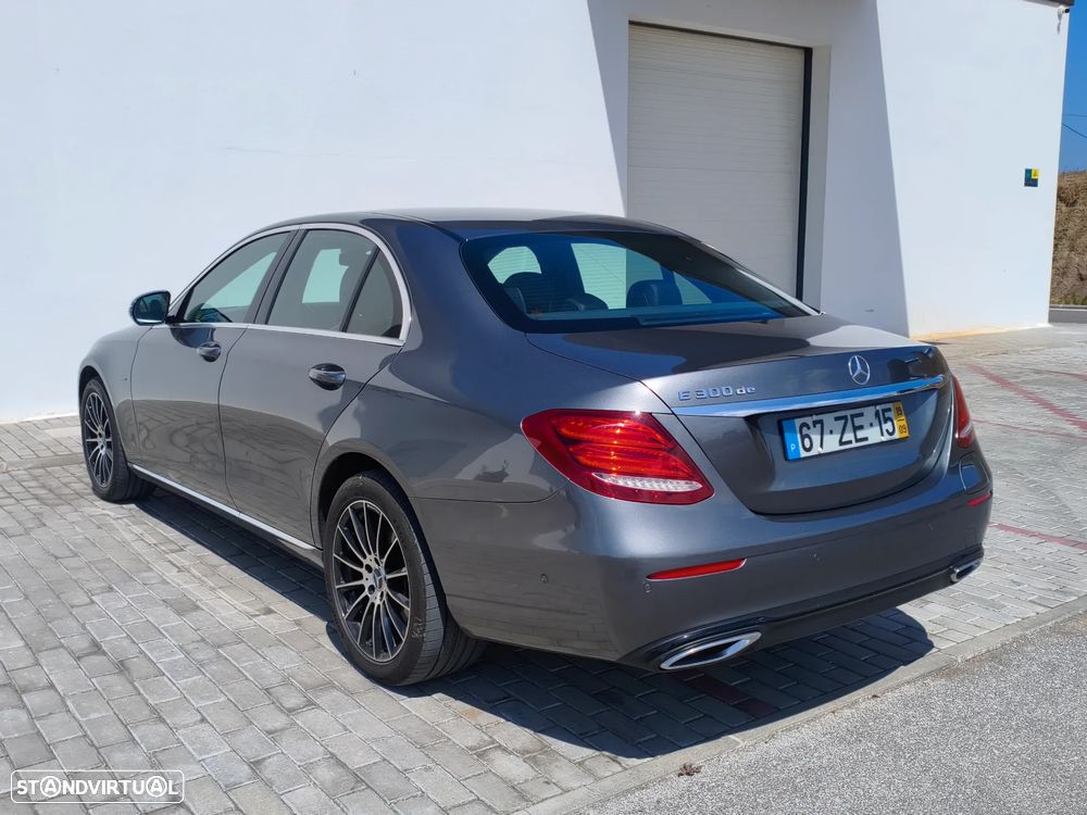 Mercedes-Benz E 300 de AMG Line - 18