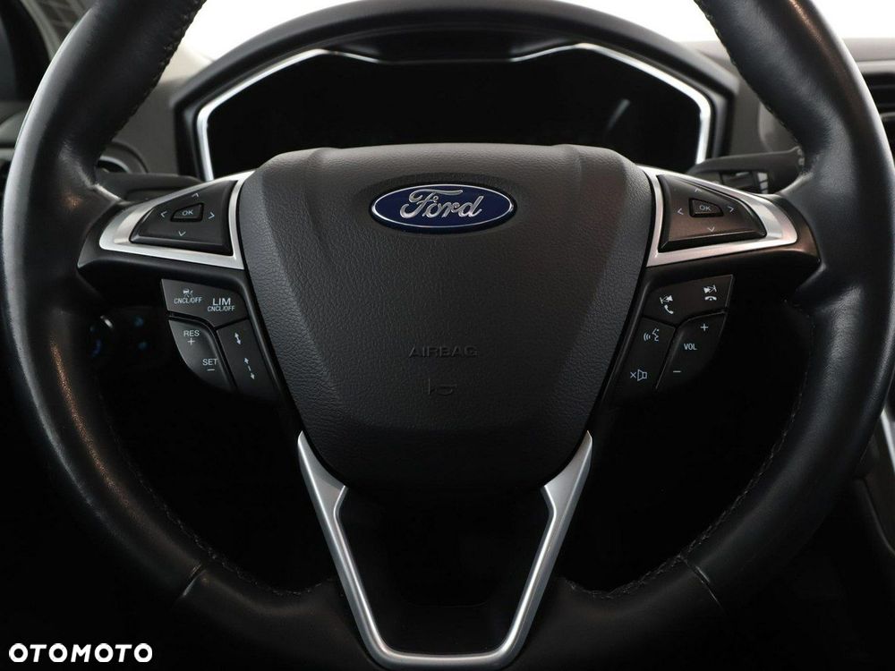 Ford Mondeo 2.0 EcoBlue Titanium - 22