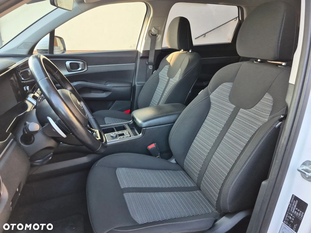 Kia Sorento 1.6 T-GDI HEV L 7os - 19