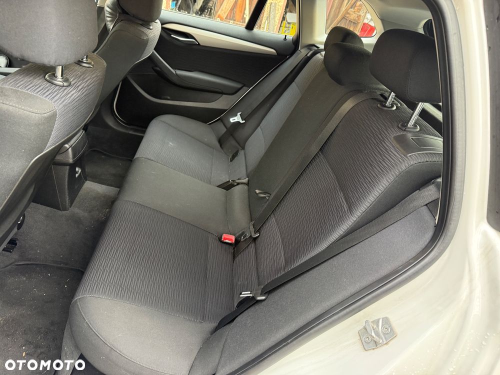 BMW X1 sDrive18d xLine - 18