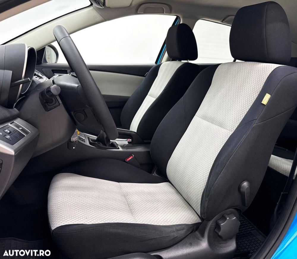 Mazda 3 1.6 MZR 90th Anniversary - 17
