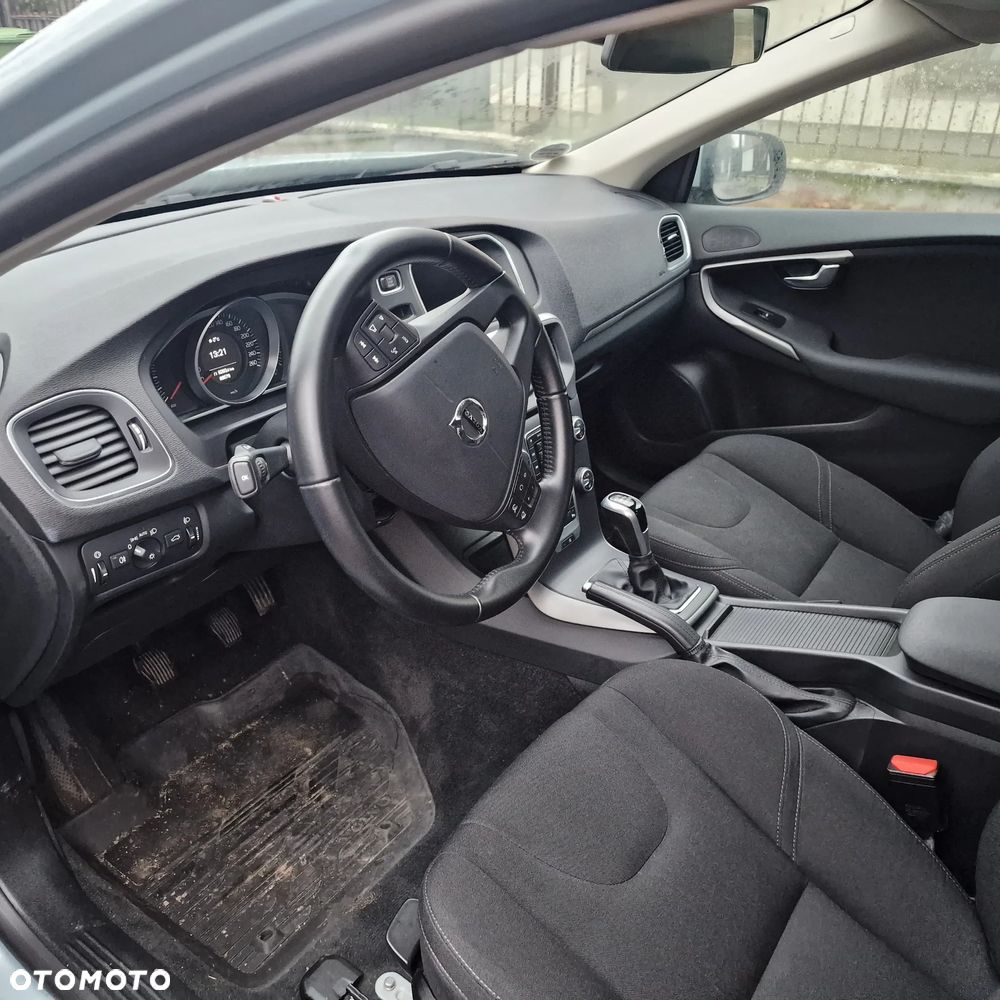 Volvo V40 T2 Kinetic - 5