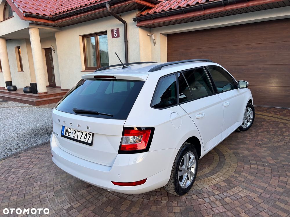 Skoda Fabia 1.0 TSI Ambition - 4