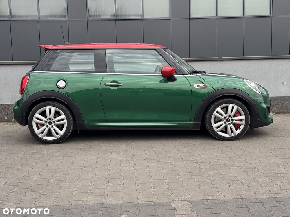 MINI John Cooper Works - 10
