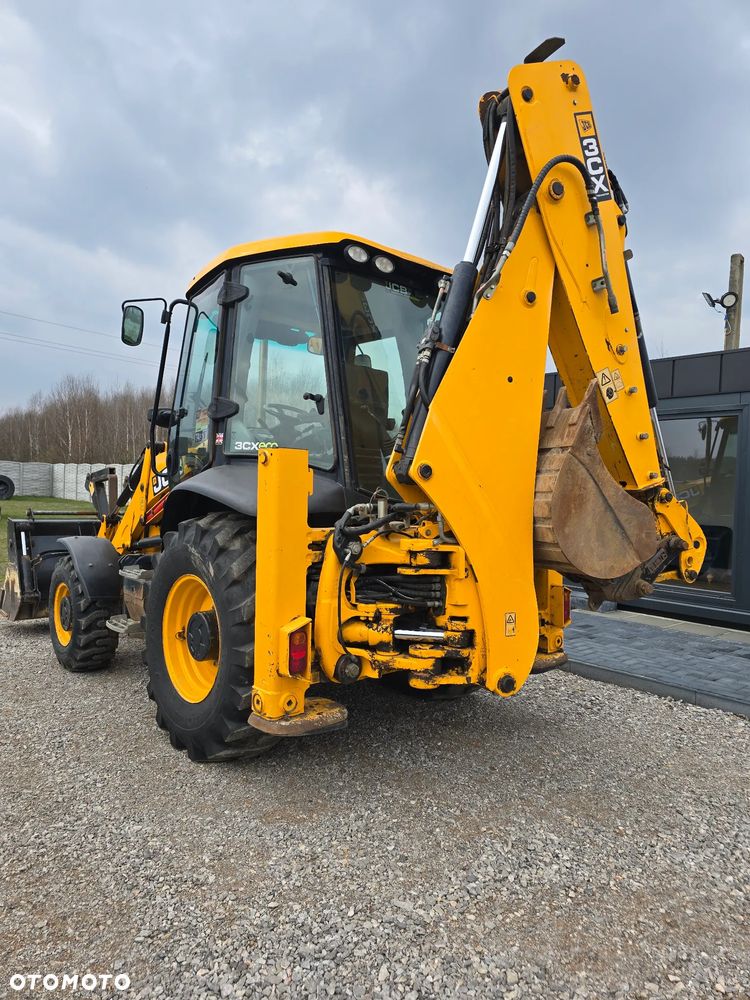 JCB - 11