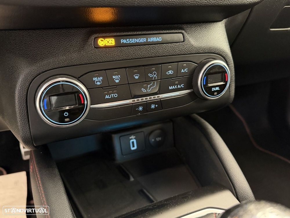 Ford Focus 1.0 EcoBoost ST-Line - 18
