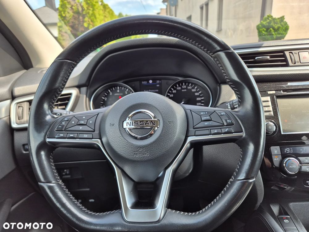 Nissan Qashqai 1.3 DIG-T N-Connecta - 7