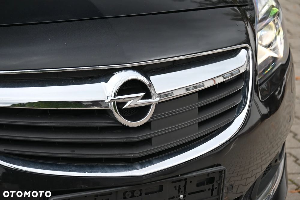 Opel Insignia 2.0 ECOTEC DI Turbo 4x4 Innovation - 18