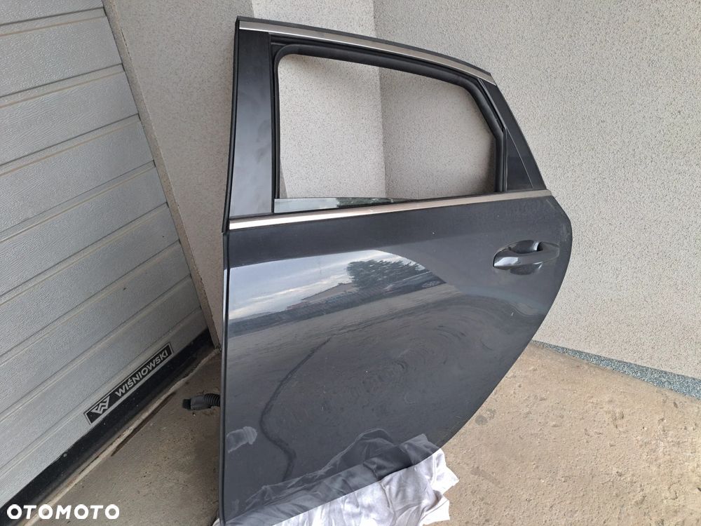 DRZWI TYLNE LEWE  KIA CEED III SEDAN  KOLOR  H8 - 1